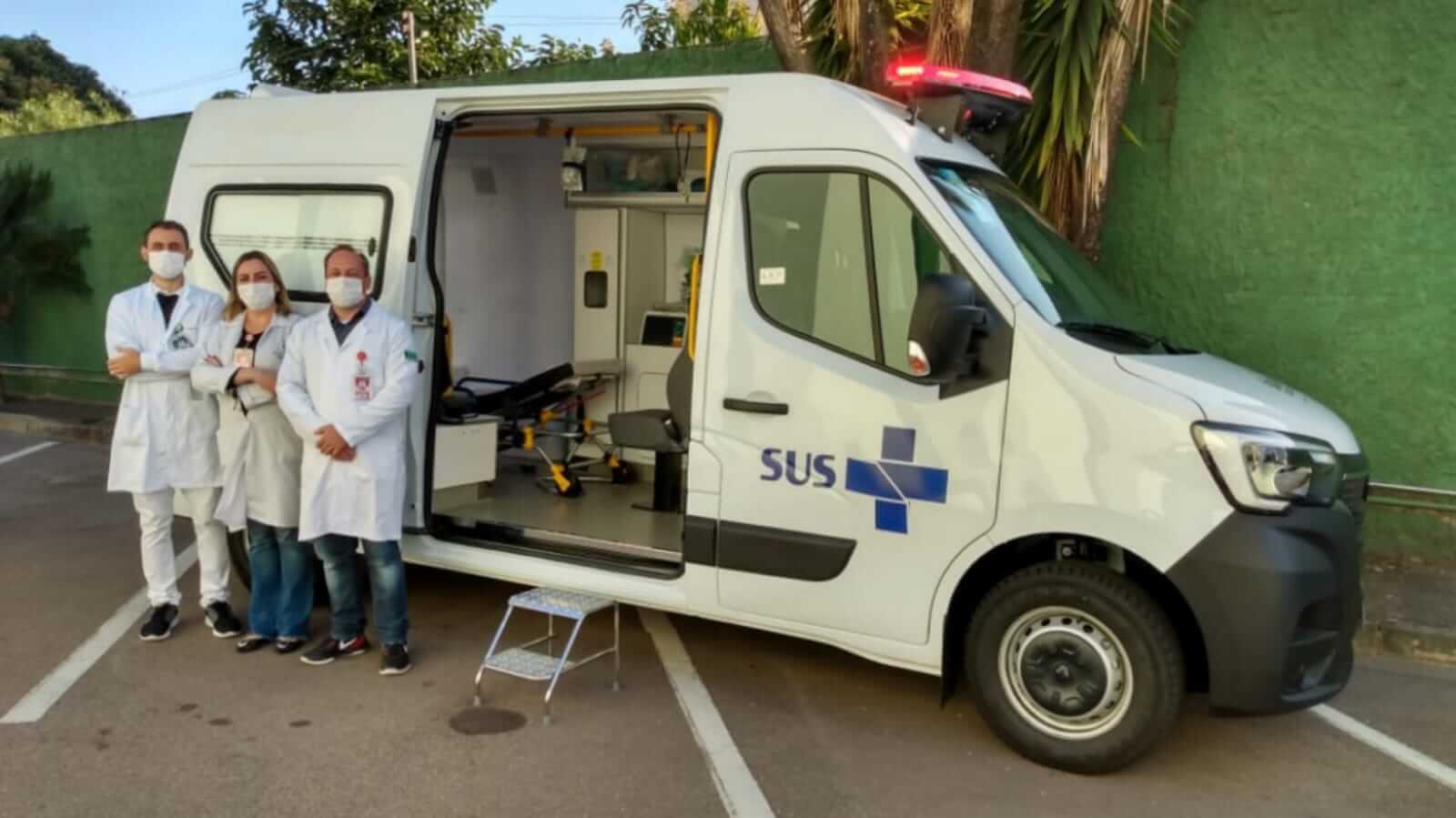 Ambulância no Hospital Universitário