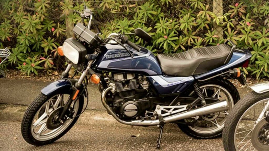 Moto Honda CB 450 DX
