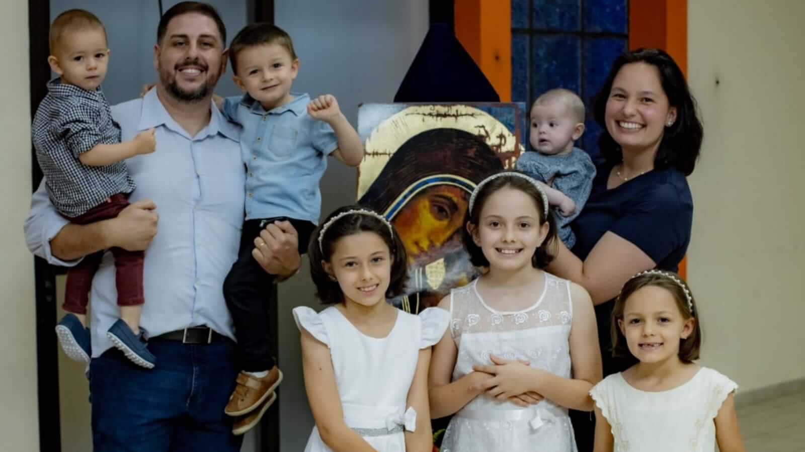 Família em igreja