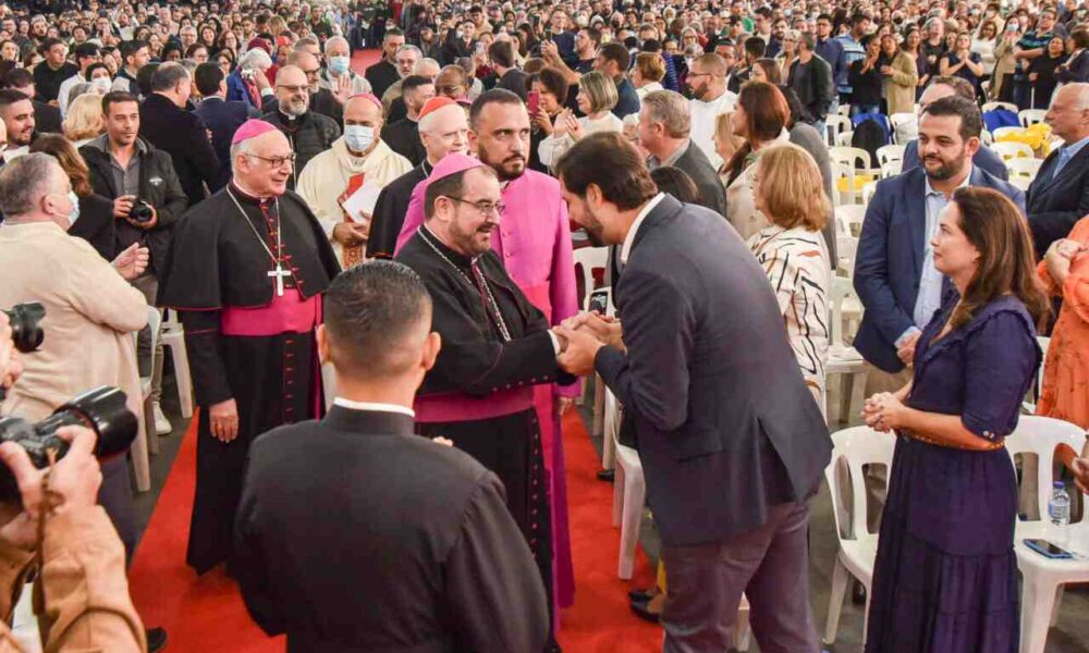 Luiz Fernando recebe o novo bispo jundiaiense, Dom Arnaldo