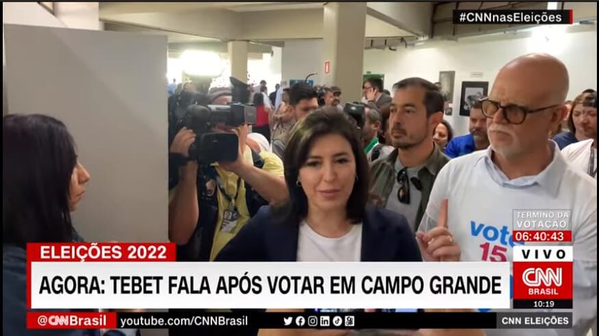Simone Tebet vota em Campo Grande
