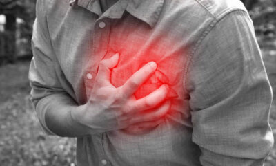Homem sofrendo ataque cardíaco