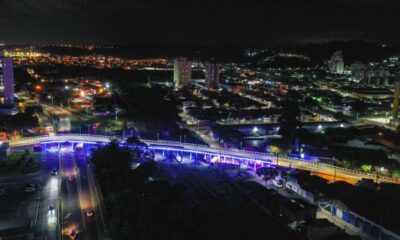 Ponte São João iluminada