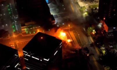 Carro pegando fogo em Brasília