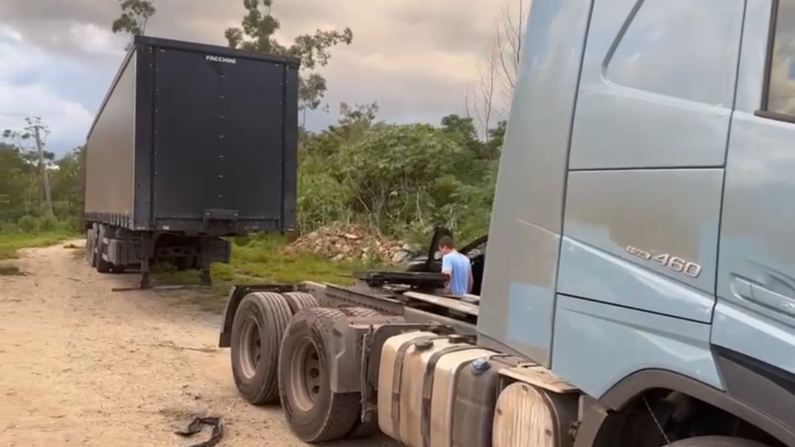Secretaria de Segurança de Várzea Paulista prende suspeitos de roubo de caminhões
