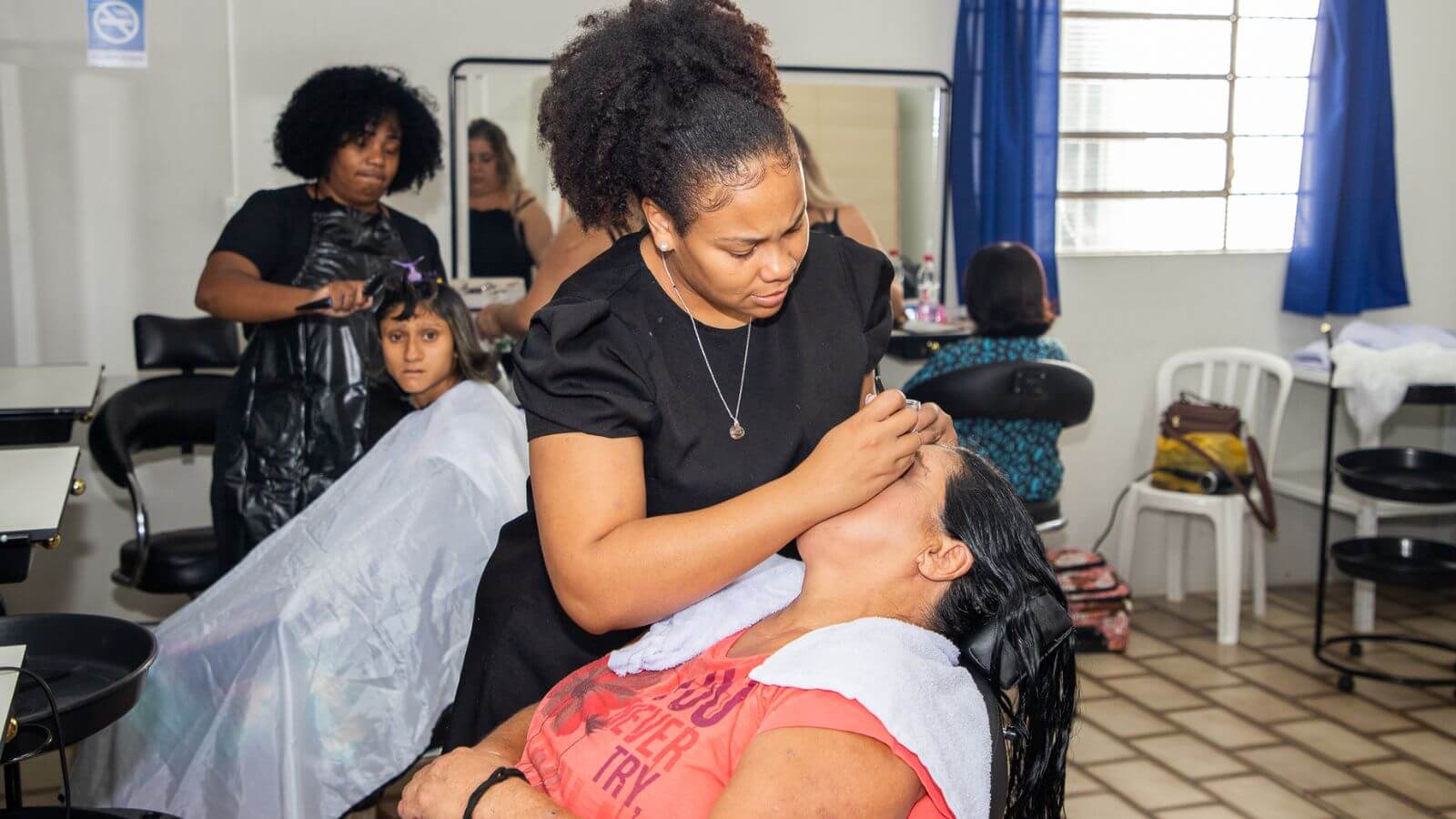 Mães ganham Dia de Beleza no Fundo Social de Solidariedade de Itupeva