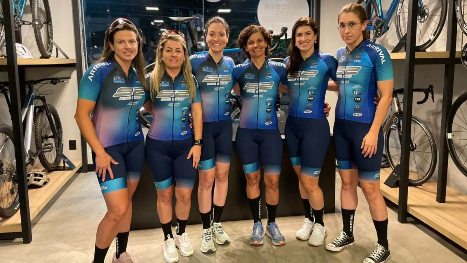 Equipe feminina do Time Jundiaí de Ciclismo