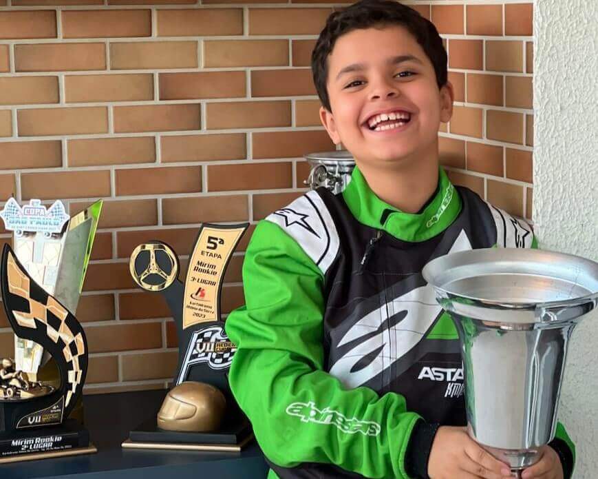 Piloto mirim de Jundiaí, Gabriel está de malas prontas para campeonato em Lima, no Peru
