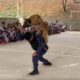 Canil da Guarda Municipal de Jundiaí leva diversão para crianças de EMEB