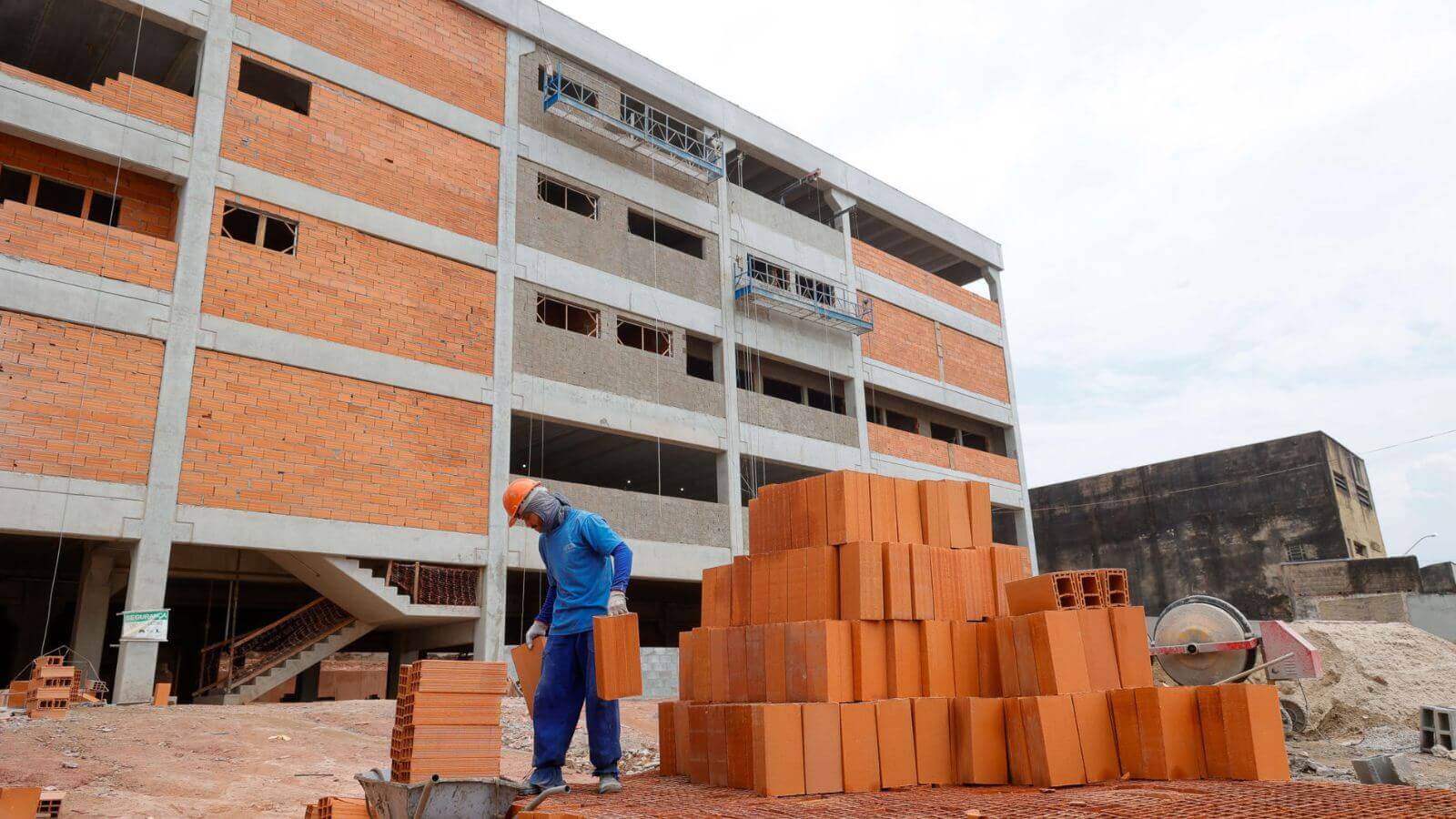 Obras do Centro Integrado de Emergência e Segurança de Jundiaí