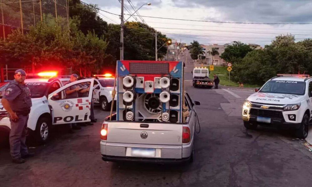 Picape com caixas de som é apreendida durante 'operação pancadão' em Jundiaí