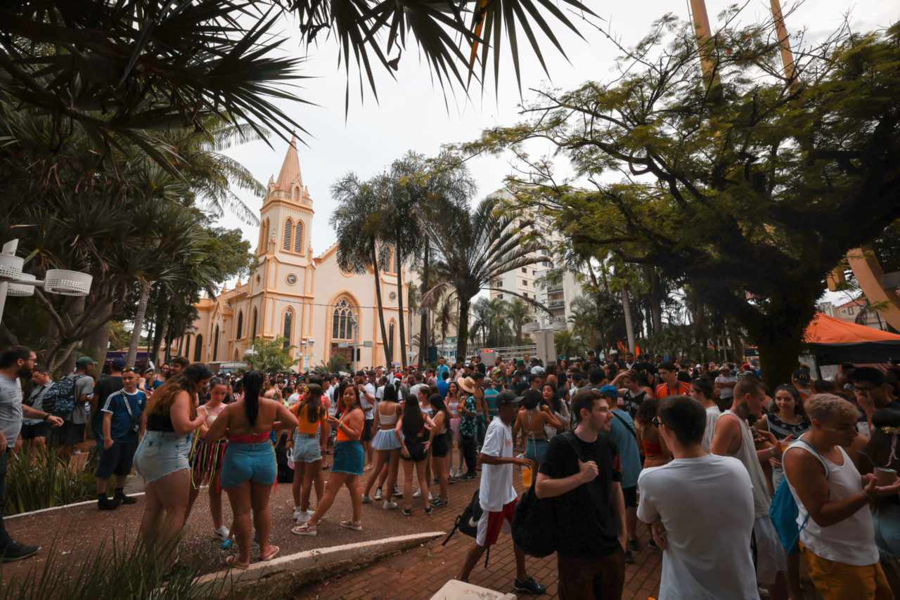 bloco de carnaval na praça da Matriz em Jundiaí