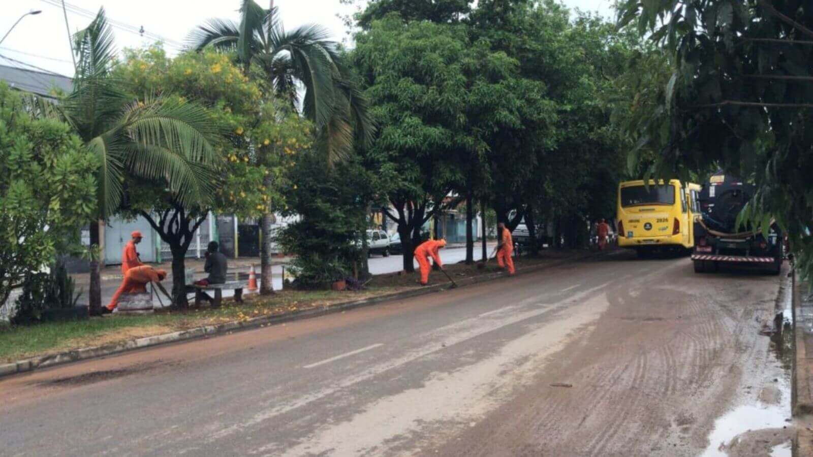 Força-Tarefa limpa vias em Jundiaí após chuvas