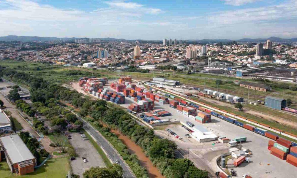 Visão aérea do terminal logístico ferroviário de Jundiaí