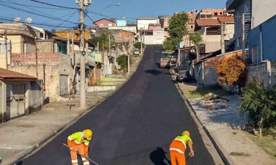 Obras de asfalto em Várzea Paulista no bairro da Promeca