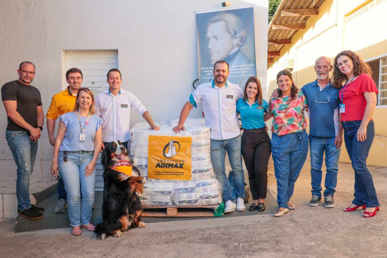 Instituto Adimax faz doação de 1.440 fraldas para Cidade Vicentina