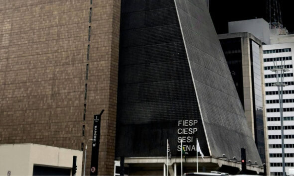 Entrada do prédio da Fiesp e Ciesp, em São Paulo