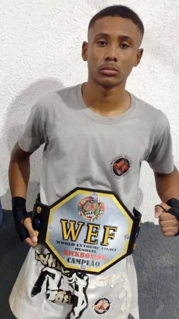 Atleta de Kickboxing, Davy Fernando