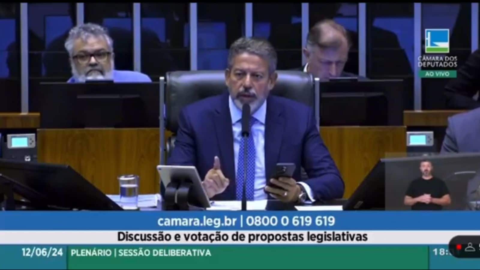 Presidente da Câmara dos Deputados, Arthur Lira, durante votação de projeto que iguala aborto ao homicídio