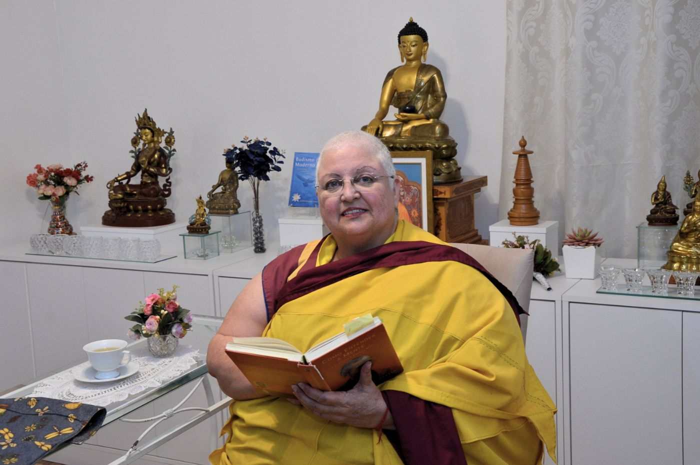 Monja budista Gen Kelsang Chime