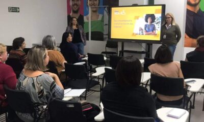 Mulheres participam de oficina do Jundiaí Empreendedora sobre criatividade nos negócios.