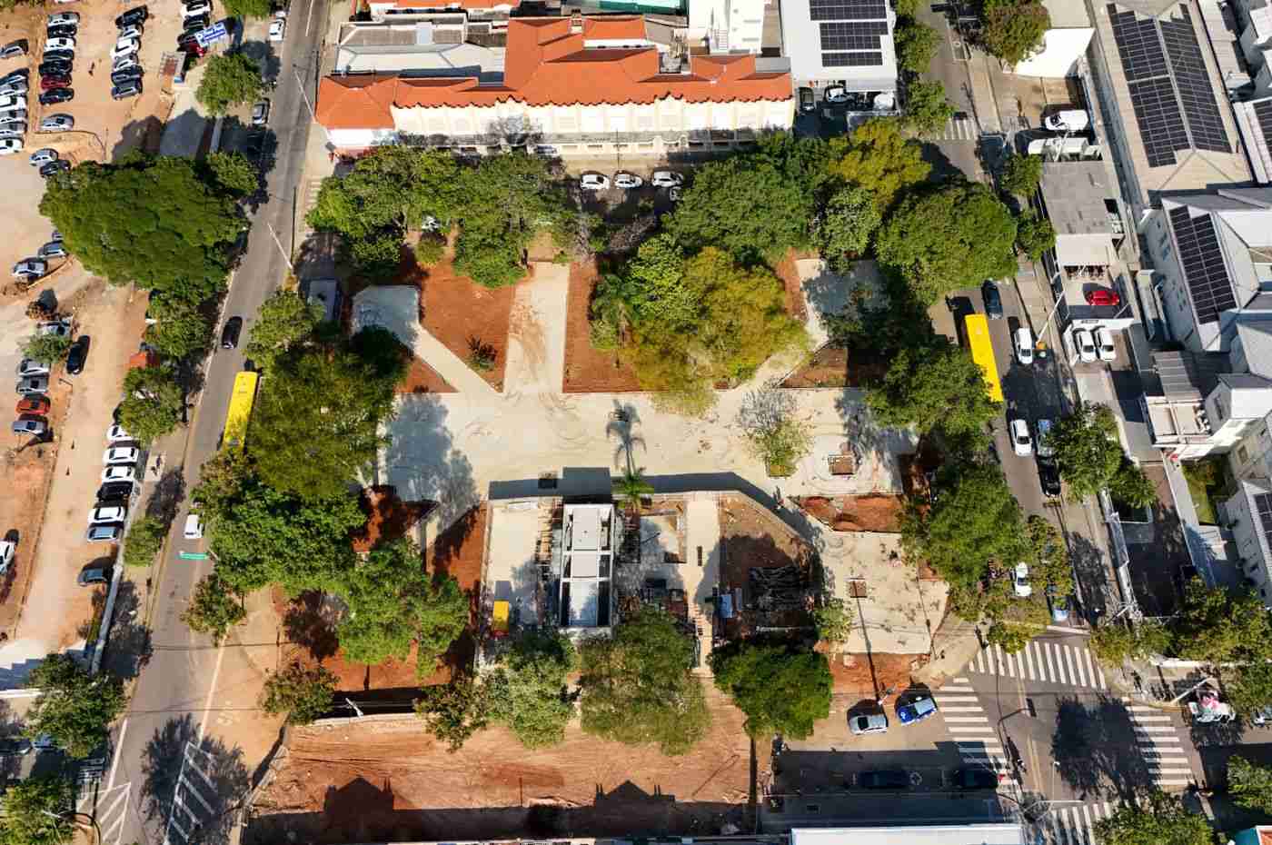 Imagem aérea das obra de revitalização da Praça Dom Pedro II, Praça das Rosas, em Jundiaí