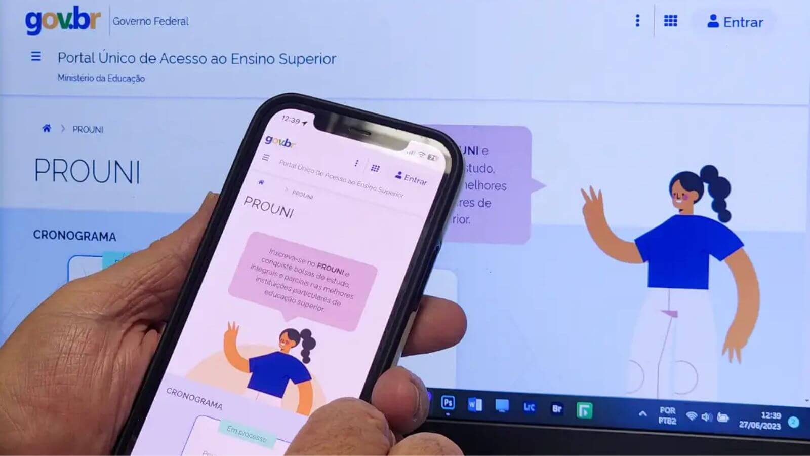 Celular acessando site de inscrição do Prouni