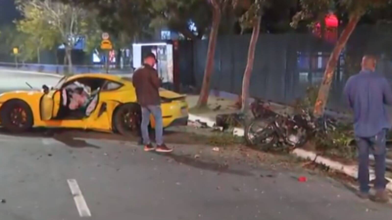 Motorista de Porsche atropela e mata motociclista após briga no trânsito