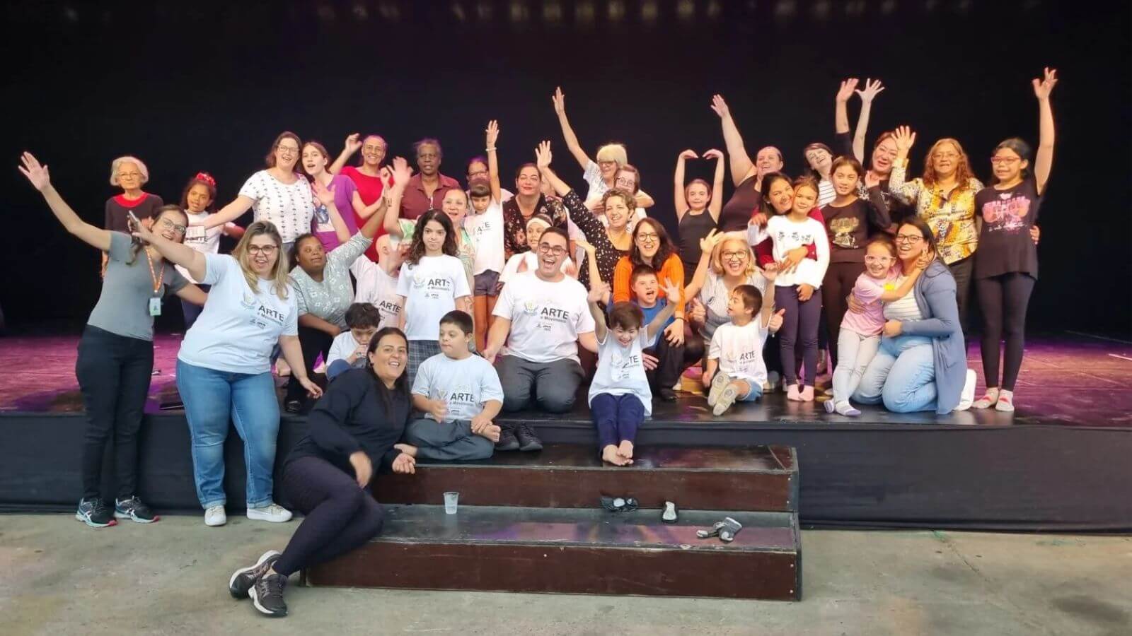 APAE de Jundiaí reúne a famílias para aula aberta do Projeto Arte e Movimento