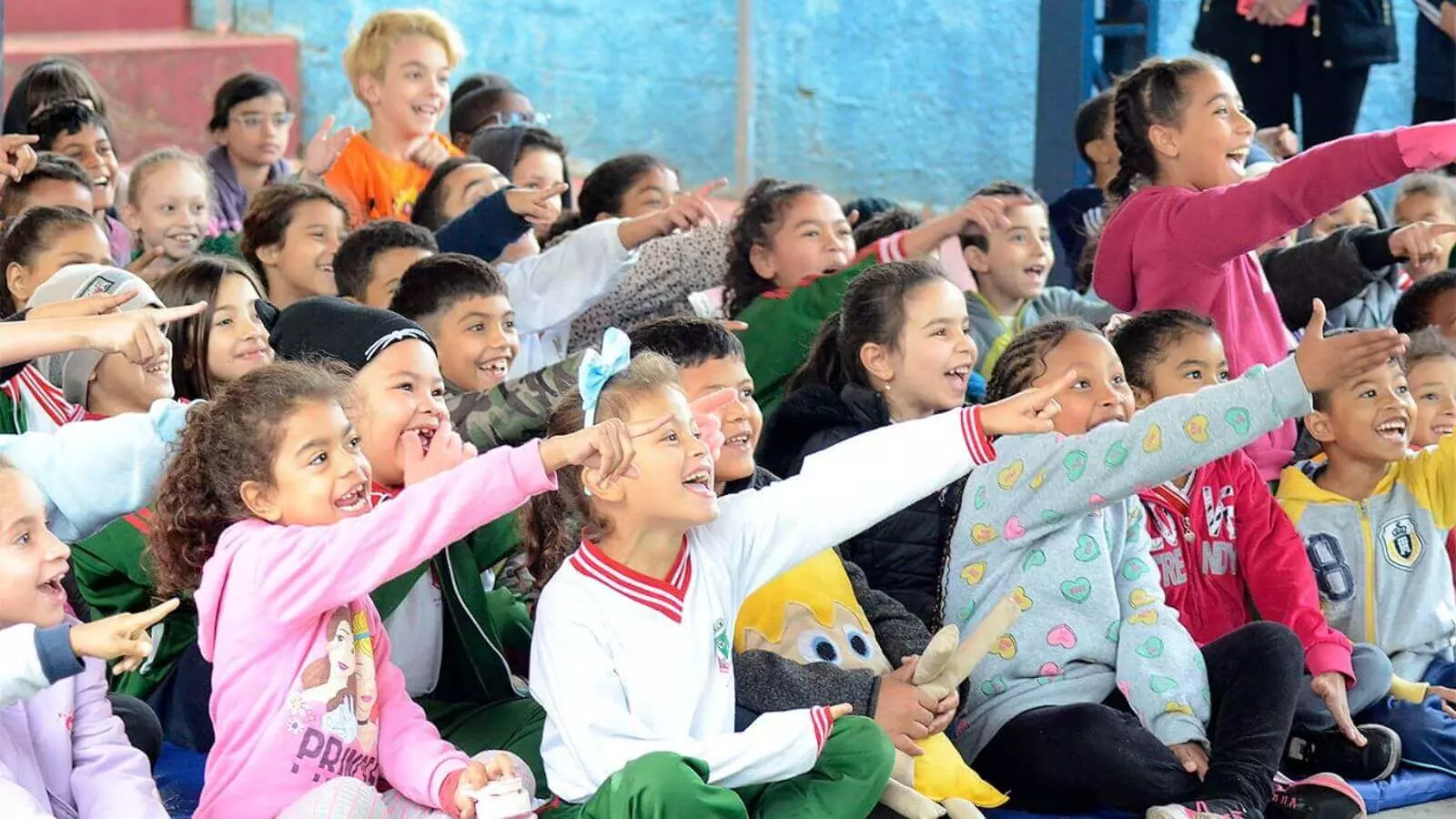 Alunos de Várzea Paulista em aula sobre trânsito