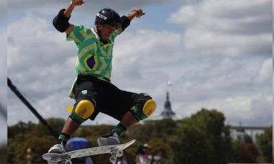 Augusto Akio conquista medalha de bronze no skate park nas Olimpíadas