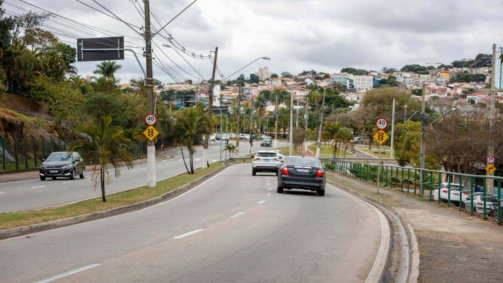 Rodovia Geraldo Dias, em Jundiaí