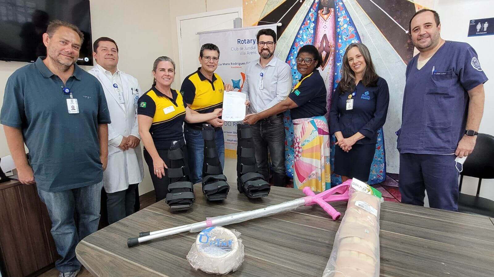 Rotary Club de Jundiaí doa materiais ortopédicos para o Hospital São Vicente