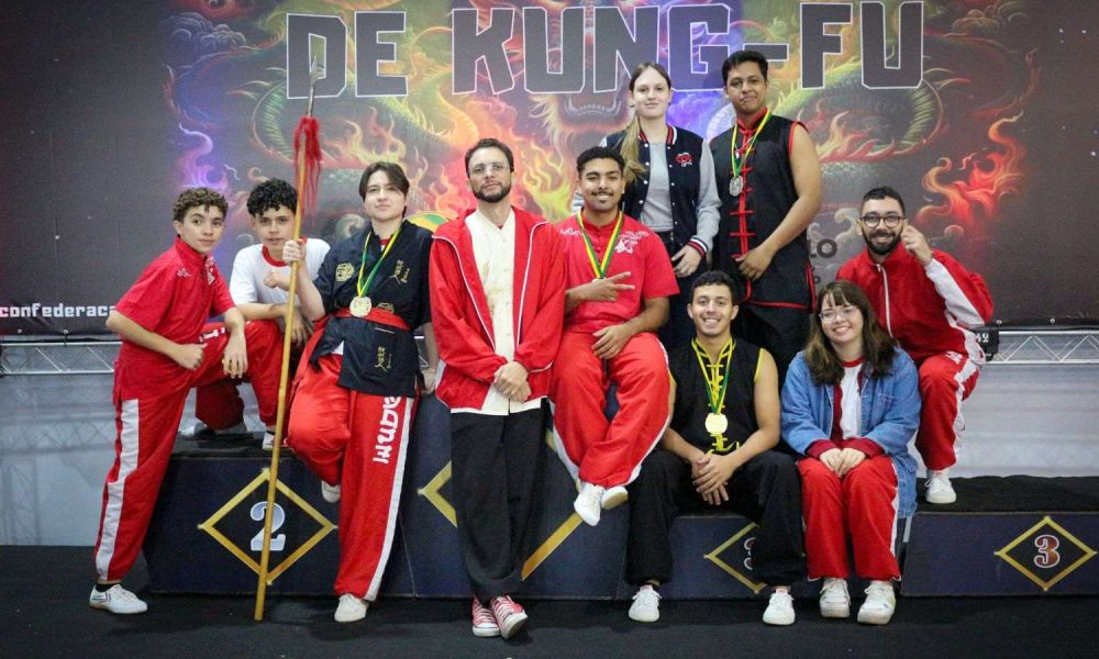 Alunos da escola de Kung Fu de Jundiaí