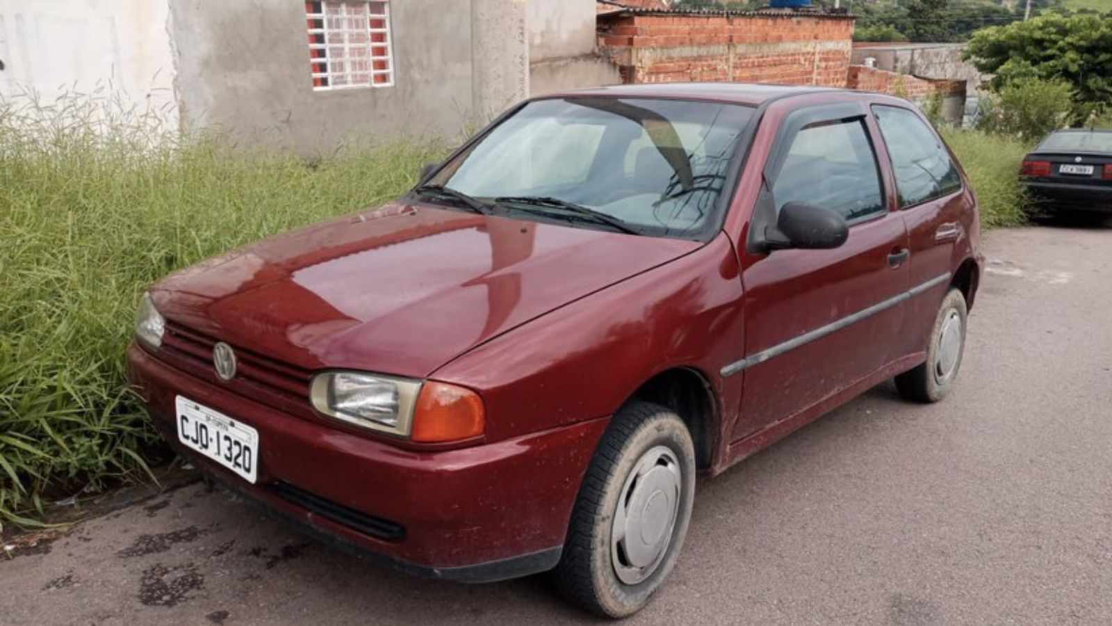 Gol vermelho é furtado na frente de casa de Jundiaí.