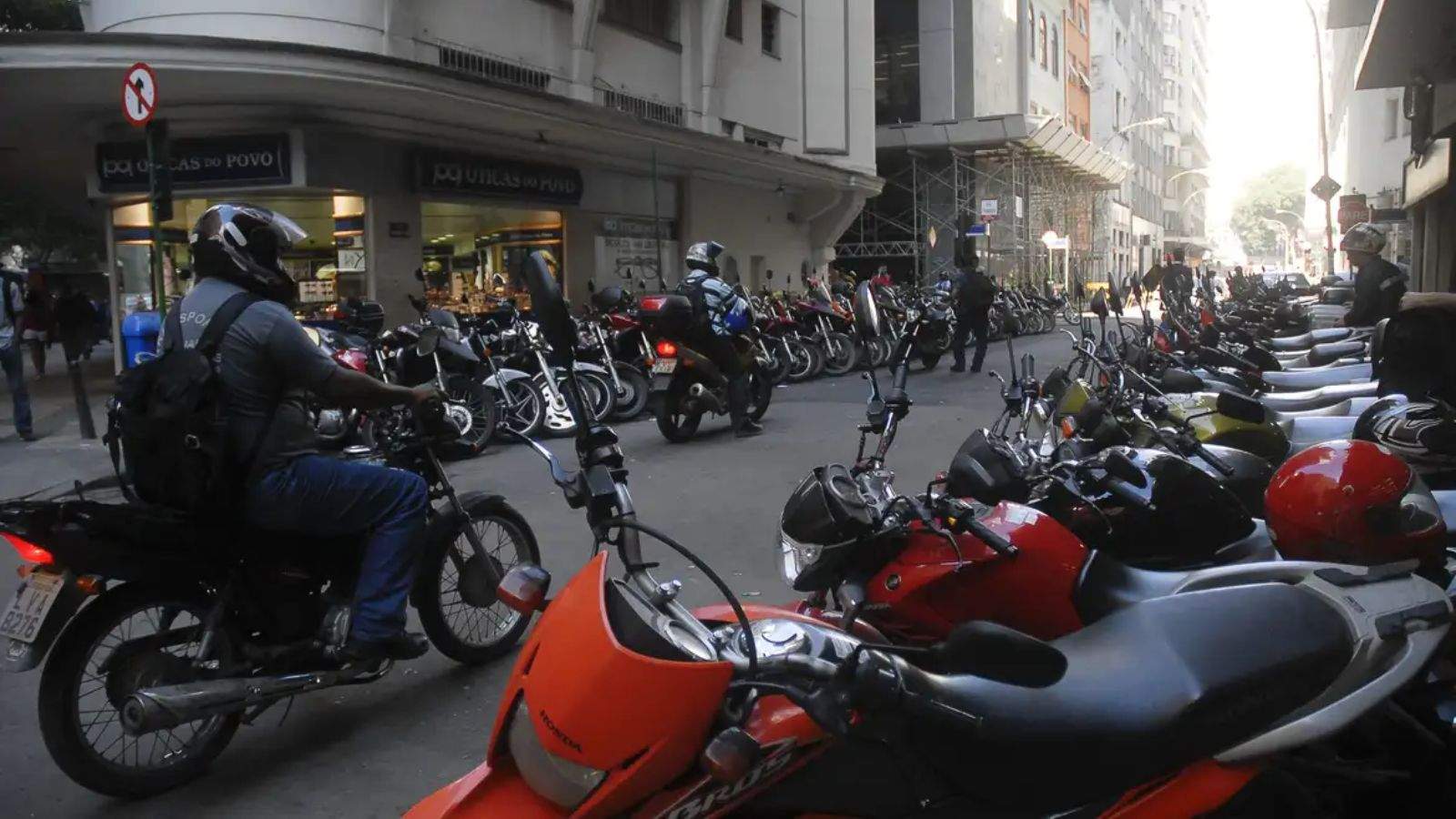 Motocicletas sem habilitação