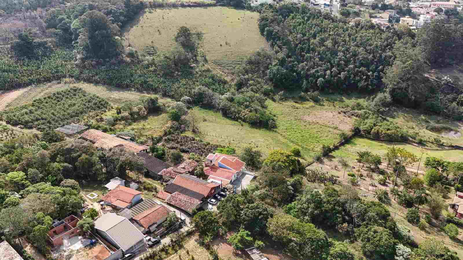 Imagem aérea da vegetação preservada de Jundiaí.