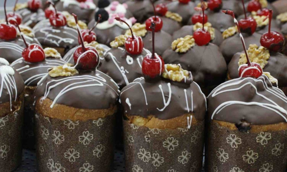 Panetones de chocolate com cereja produzidos no Funss de Jundiaí.