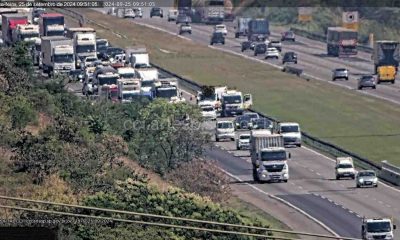 Congestionamento em trecho de rodovia de Jundiaí.