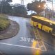 Ônibus derrubando poste em Jundiaí