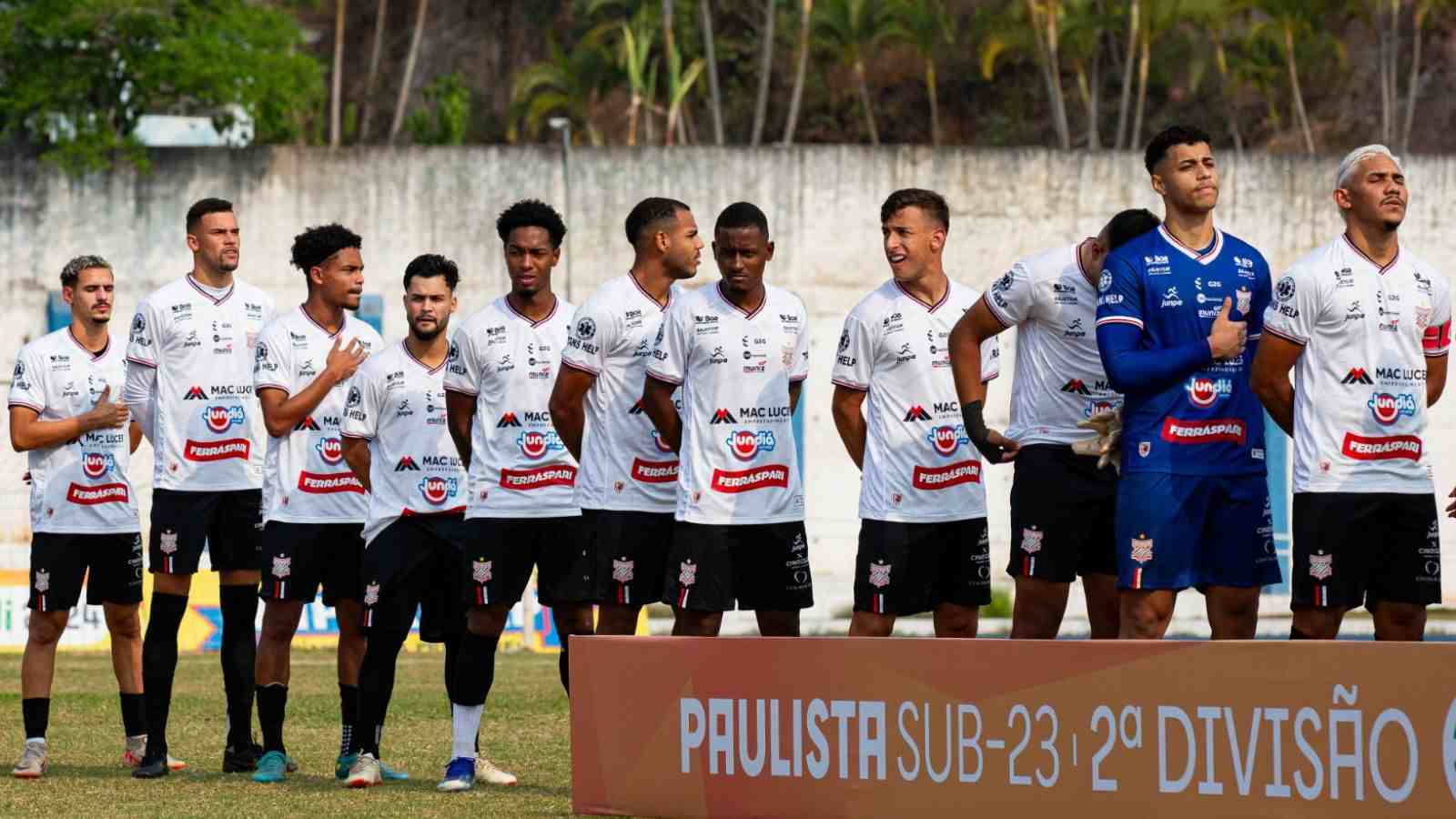 Paulista de Jundiaí entra em campo em final do Paulistão.