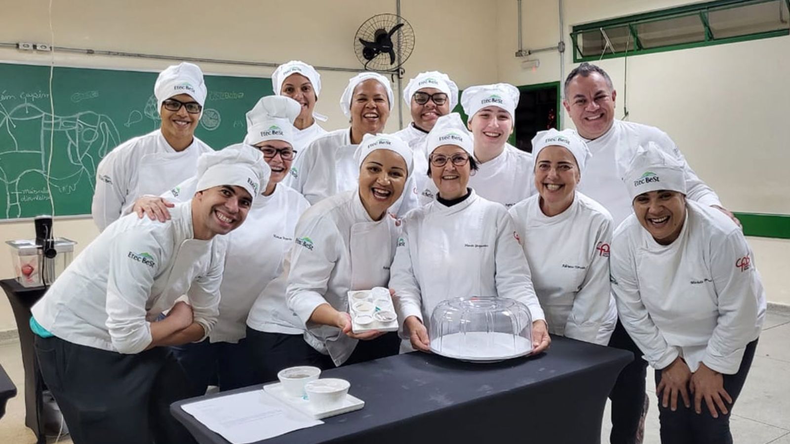 Estudantes da Feira Tecnológica da Etec