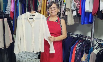 Voluntária do Bazar do Hospital São Vicente