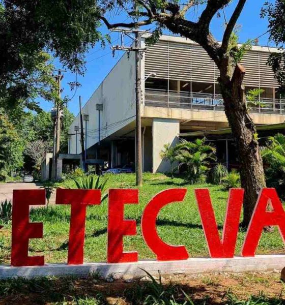 Fachada da Etec Vasco Antônio Venchiarutti