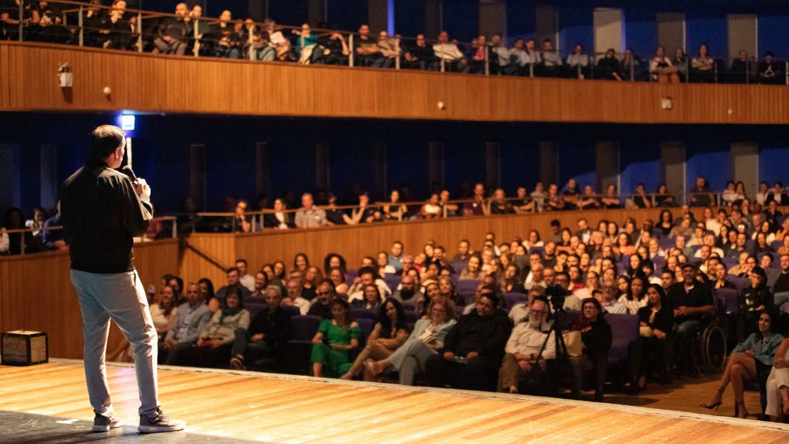 João Branco palestrando em evento da ACE Jundiaí.