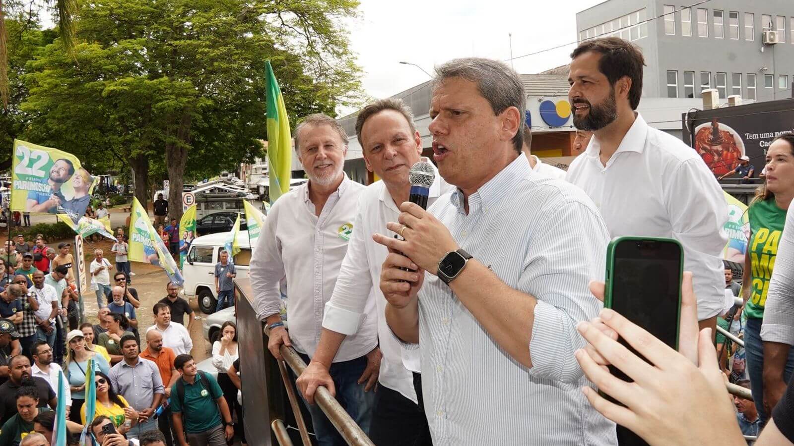 Governador Tarcísio de Freitas visita Jundiaí em apoio a Parimoschi