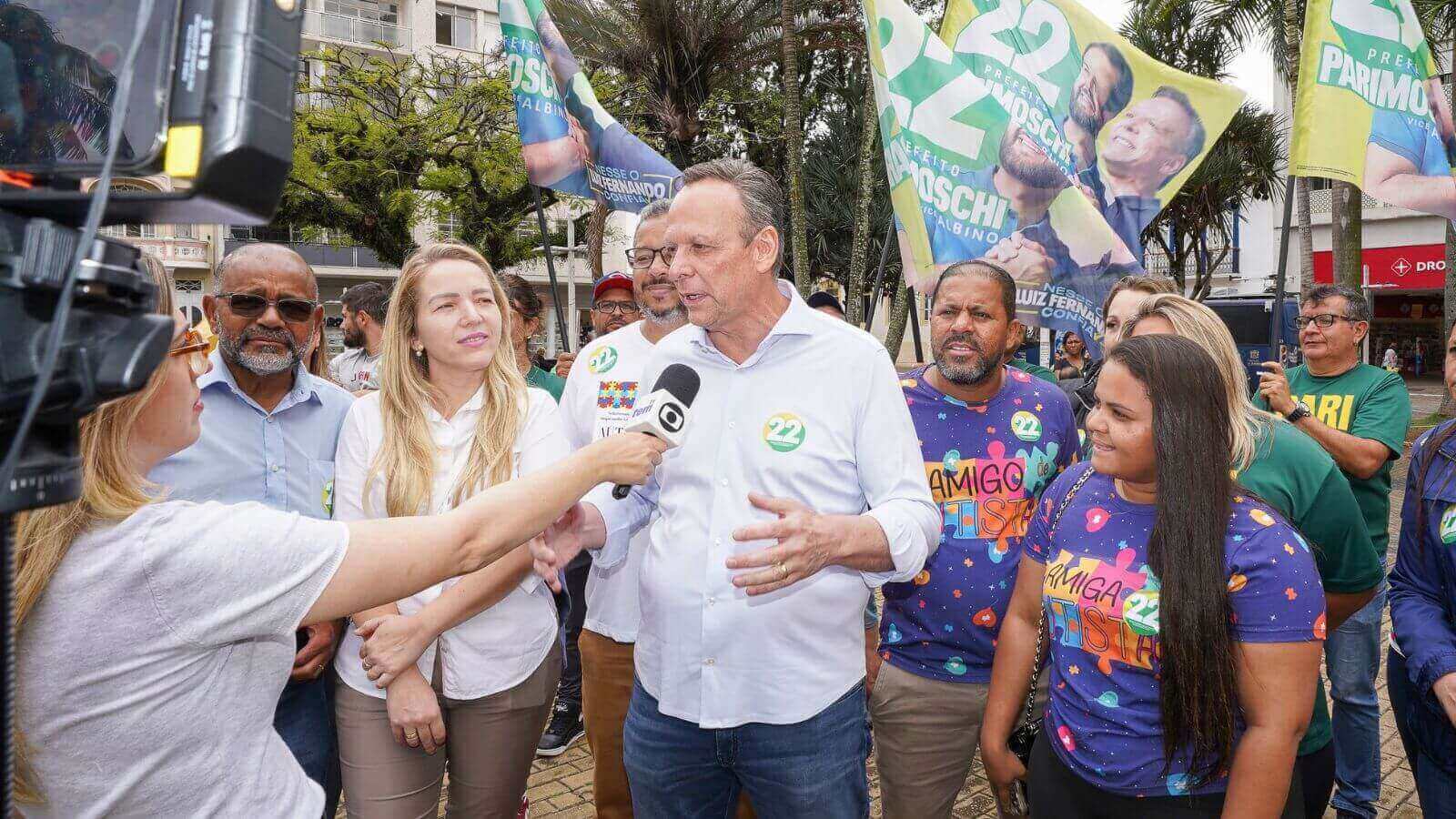 Parimoschi em entrevista no Centro de Jundiaí