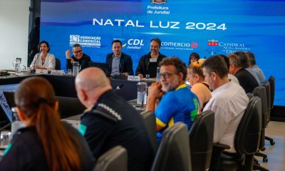 Reunião com representantes de entidades para falar sobre o Natal Luz 2024.