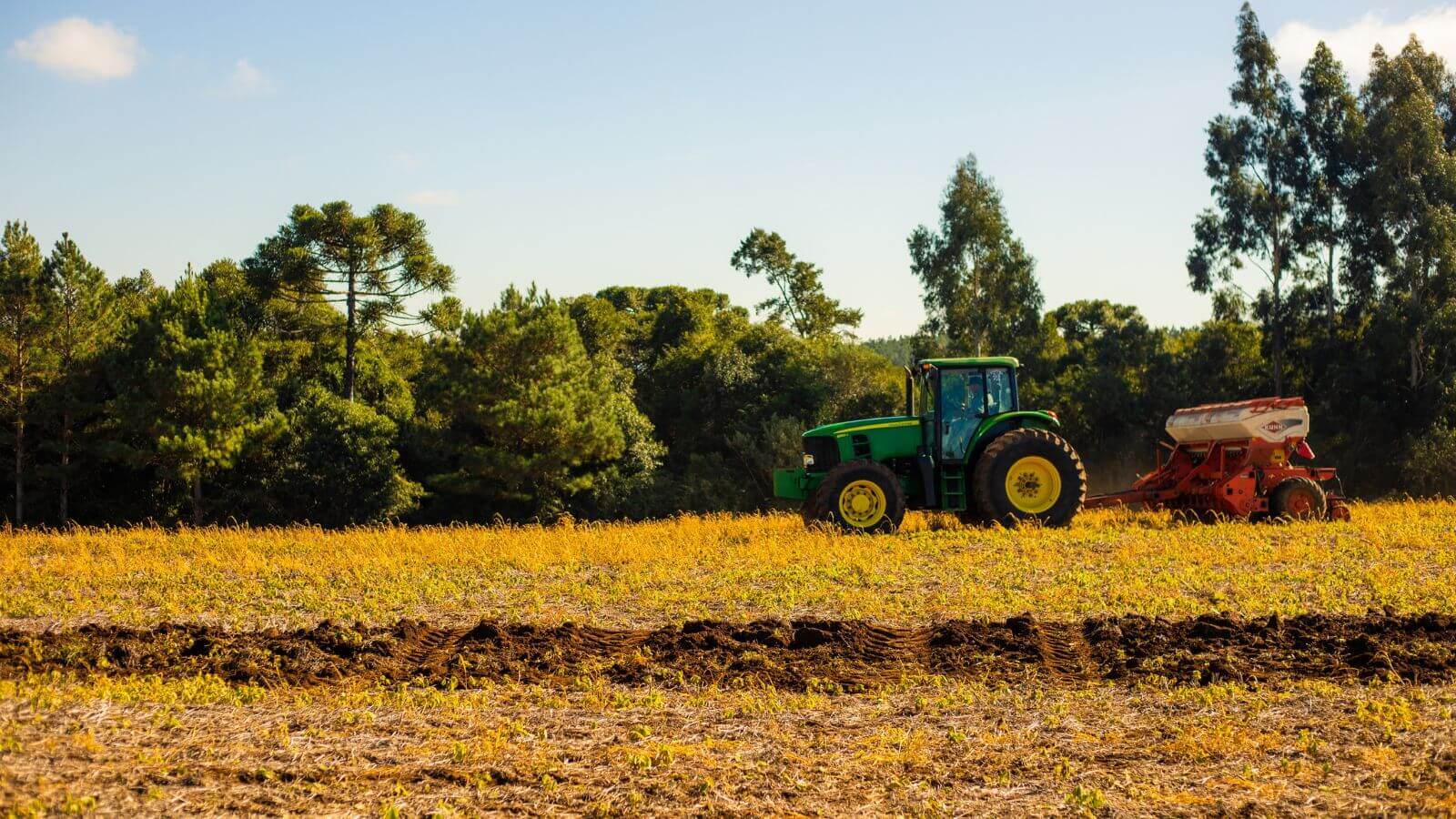 Sicoob adere ao programa Pró-Trator pelo agronegócio