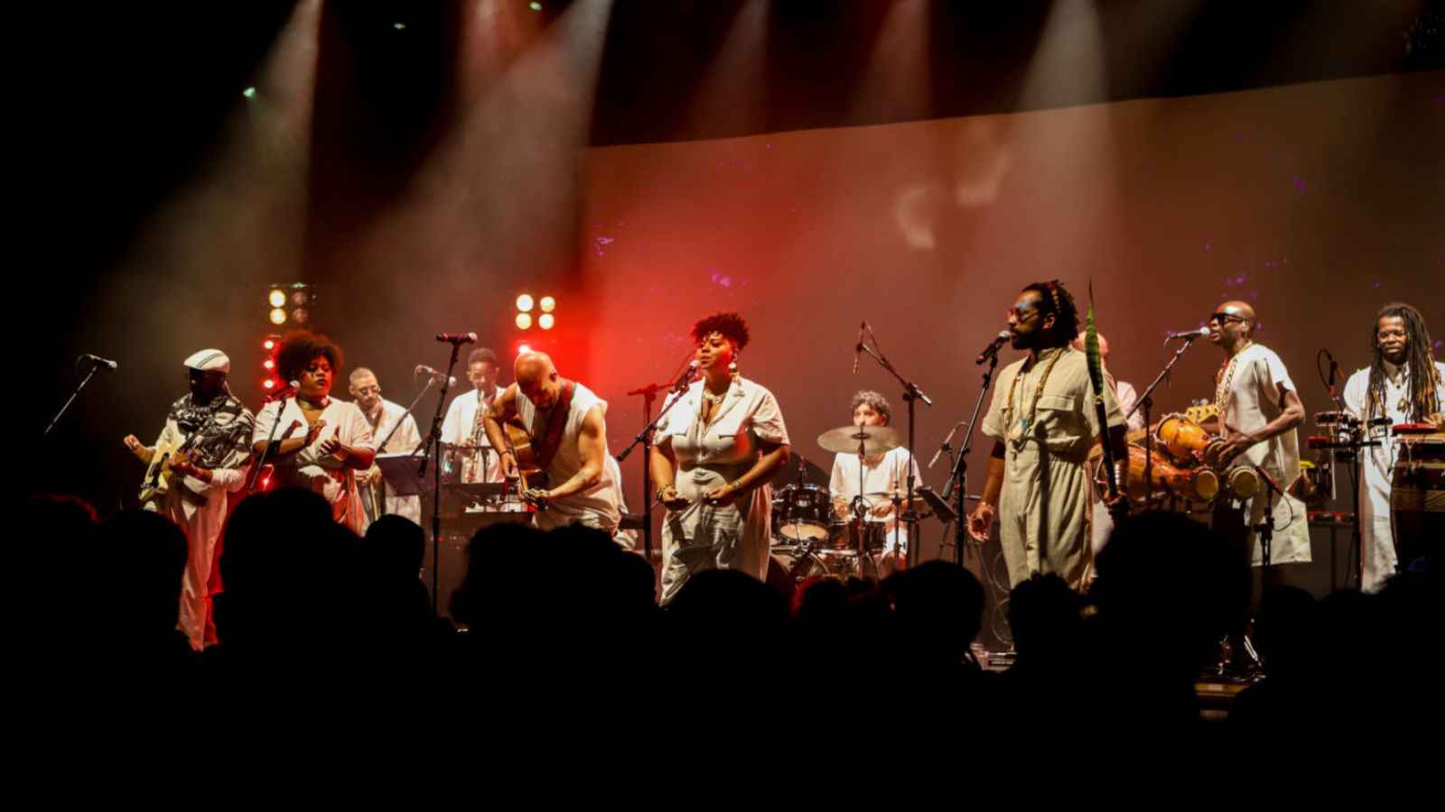 Show musical “Além do Lá”, com a banda Aláfia para o Dia da Consciência Negra